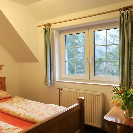 Hotel Sirákov 3*