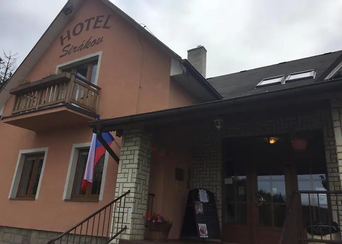 Otel Sirakov 3*